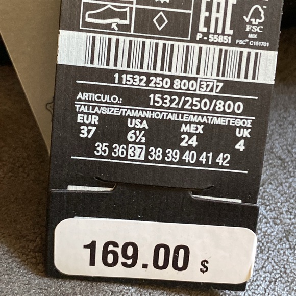 NWT. Massimo Dutti Creased Patent-Finish Loafers with Horsebit. Size 6,5. - Picture 7 of 7